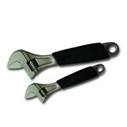 Állítható kulcs 150 mm gumirozott nyéllel JOBI