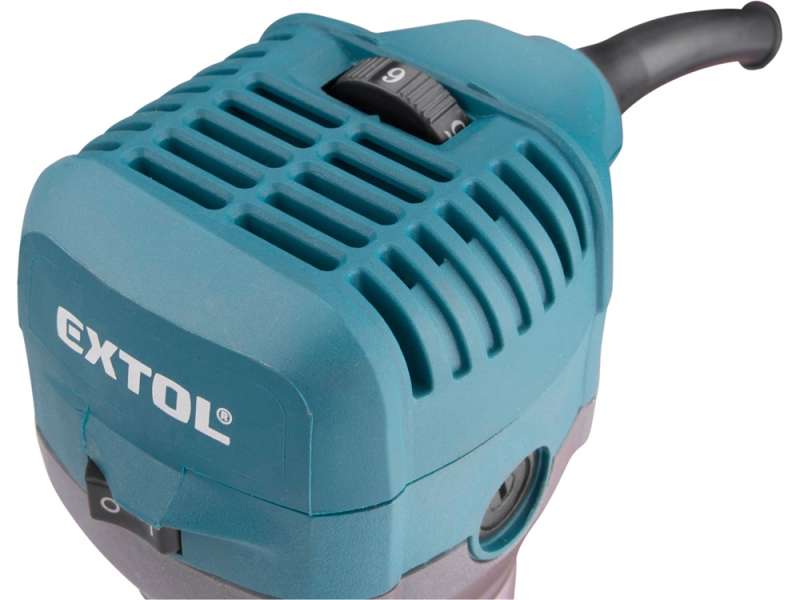 Felsőmarógép, 710W, többfunkciós, befogás: 6/8mm + AJÁNDÉK