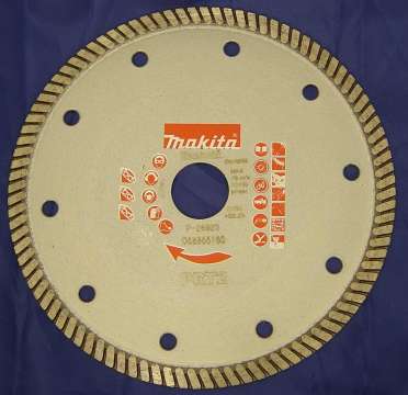 Gyémánttárcsa 150 mm SB MAKITA (MK-P-26923) Gyémánttárcsa 150 mm SB MAKITA (MK-P-26923)