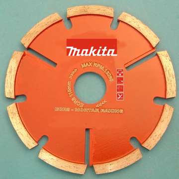 Szegmentált tárcsa lézerhegesztett profi 115 mm LBR8 MAKITA (MK-P-28276) Szegmentált tárcsa lézerhegesztett profi 115 mm LBR8 MAKITA (MK-P-28276)